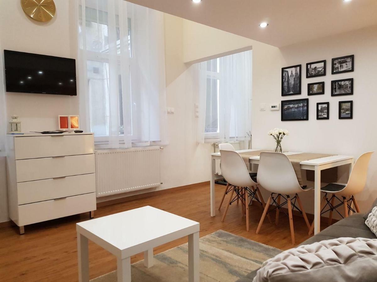 Renaissance Studio Apartment Budapest Extérieur photo